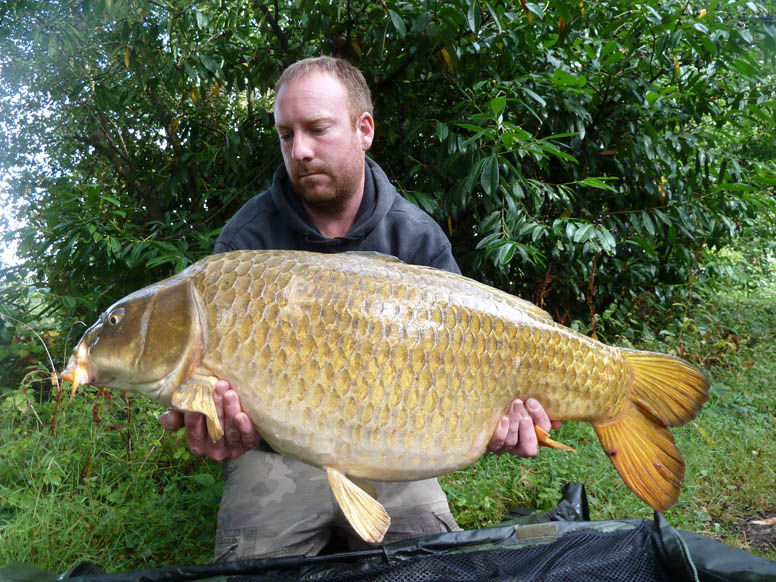 The Big Ghostie weighing 29lb 4oz which fell to Ian's Combi Rig.