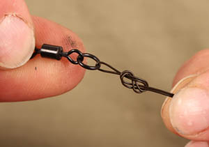 Step 5 - Attach the swivel with a reliable figure 8 loop knot.