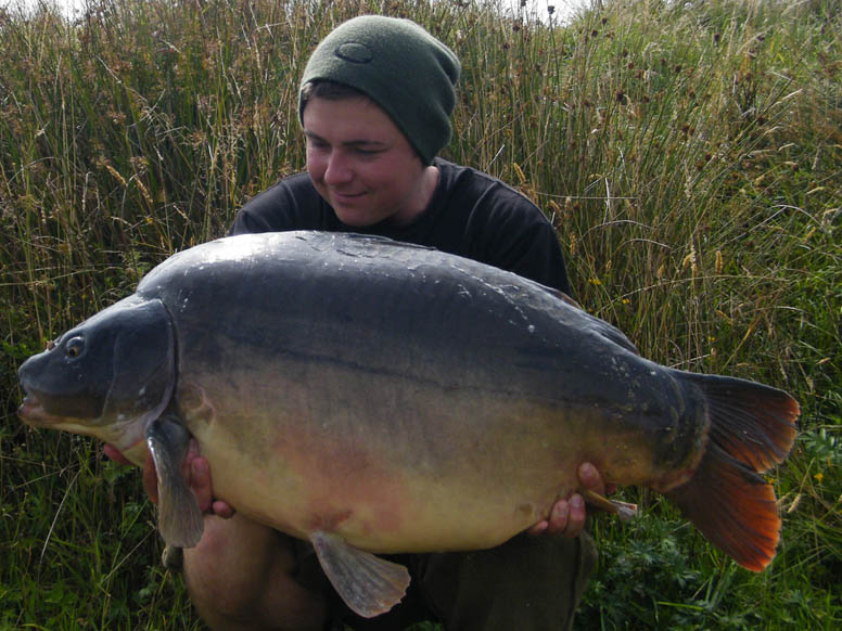 Weighing 36lb 0oz this mirror is a new stalking PB and the biggest fish on my centrepin to date.