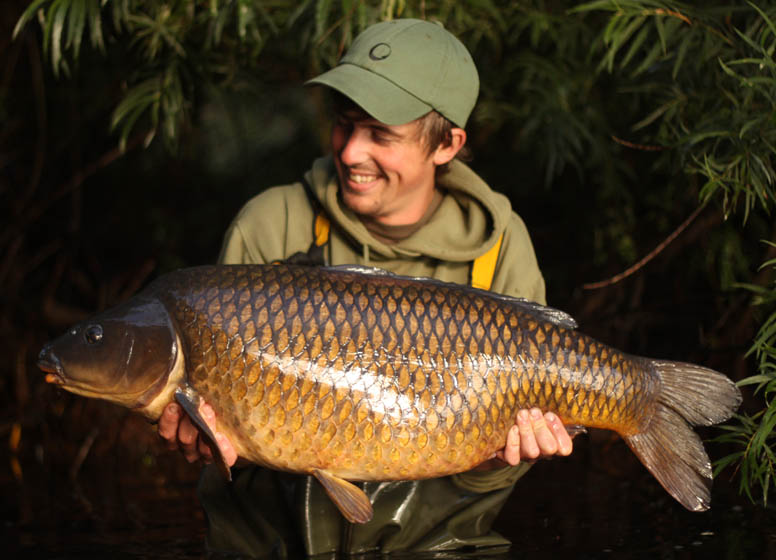I took my time and slowly led a decent size common in to the waiting net and was made up when the needle swung around to 32lb 2oz.