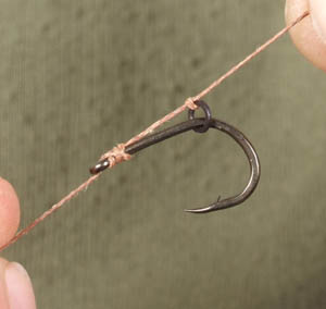 Step 2 – Tie a simple blow back rig utilising a large Covert Rig Ring and a size 6 Covert Wide Talon Tip hook.