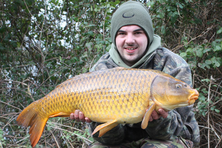 My left hand rod received a take within 30 seconds and I safely landed a beautifully coloured 19lbs 8oz ghost common.