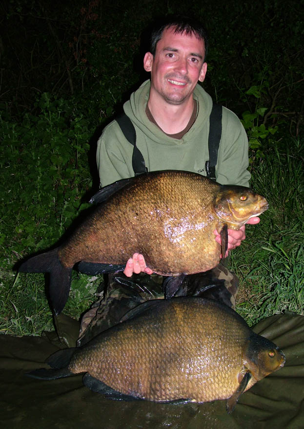 Alan with a great brace of bream weighing 17lb 5oz and 17lb 6oz!