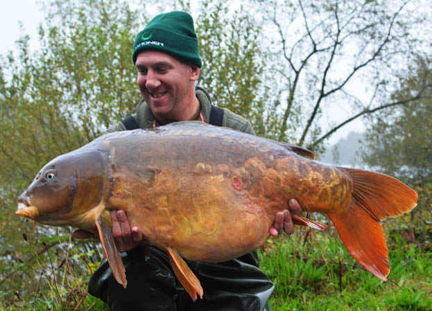 The Snubby Mirror - On the scales she went 44lb 8oz and was one of the Roach Pit Carp that I really wanted to catch.