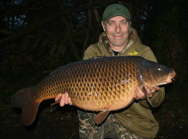 That evening I found myself battling my first Orchid carp, a lovely conditioned common of 33lb 6oz.