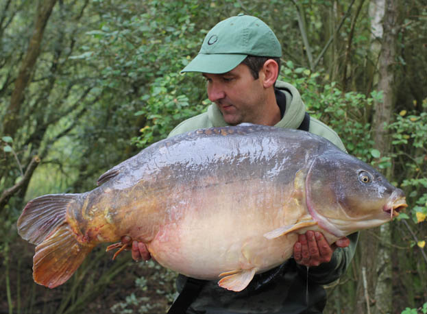 After a few speculative nights dotted around the lake I finally pinned a good number of fish down in Bramble – culminating in a PB of 49lb 14oz.