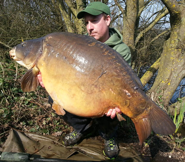 Little did I know that my very next capture resulted in the lakes largest resident, a fish called the ‘Vein’ at a monstrous weight of 46lb 4oz!