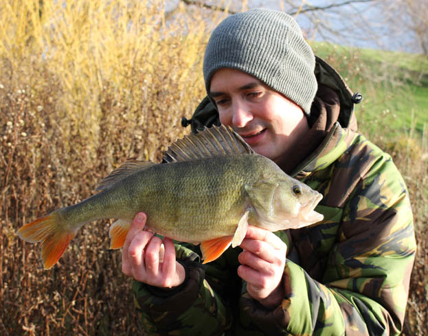 I received a bite which resulted in a perch weighing 3lb 0z 8drams. The action was consistent throughout the day and I managed to land a further five fish, again several weighing over 2lbs.