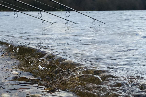 Carp Fishing - Wet, Windy and Wild, Welly Winter - Carl Udry - Gardner  Tackle