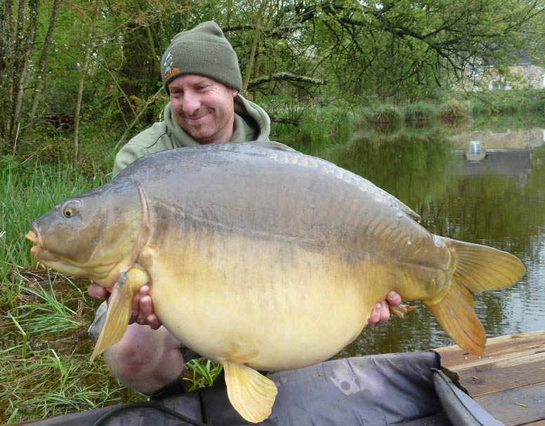 Catching carp in the snow by Tom Oliver