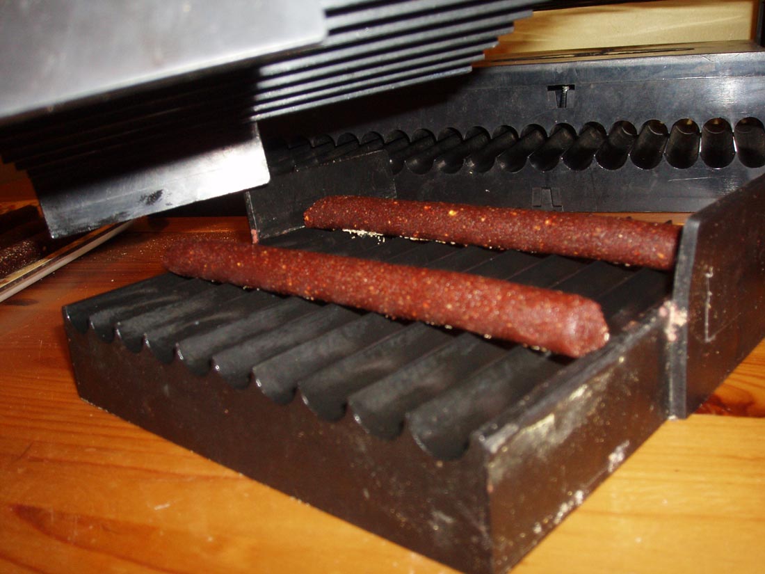 Carp Fishing – The (almost) Forgotten Art Of Rolling Your Own Bait – By Sam Meeuwissen